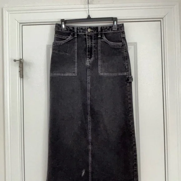 Black Denim Maxi Skirt - Picture 4 of 10